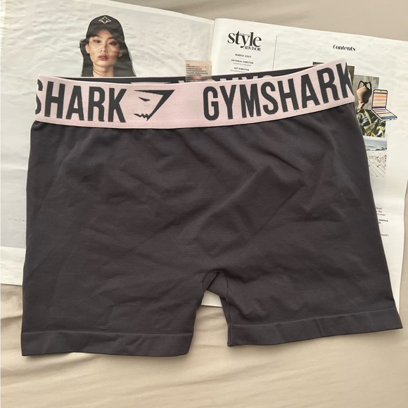 Gymshark - shorts - size small - Picture 2 of 3
